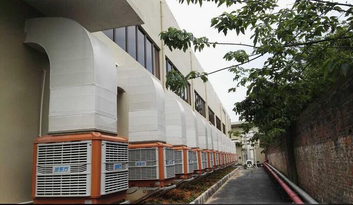 紡織廠降溫設備，水冷式空調室外安裝圖片室外